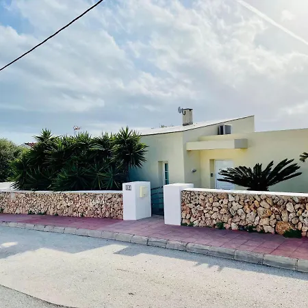 Villa Villa-jordi-menorca-mit-privatem-pool-strandnah
