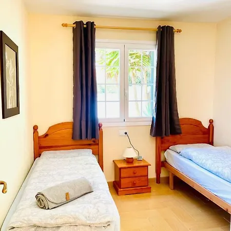 Villa-jordi-menorca-mit-privatem-pool-strandnah Villa *
